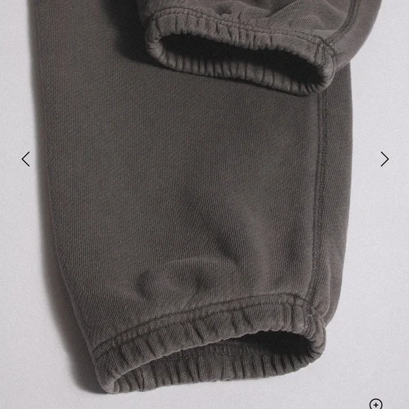 Elwood Core Sweatpant - Picture 4 of 8